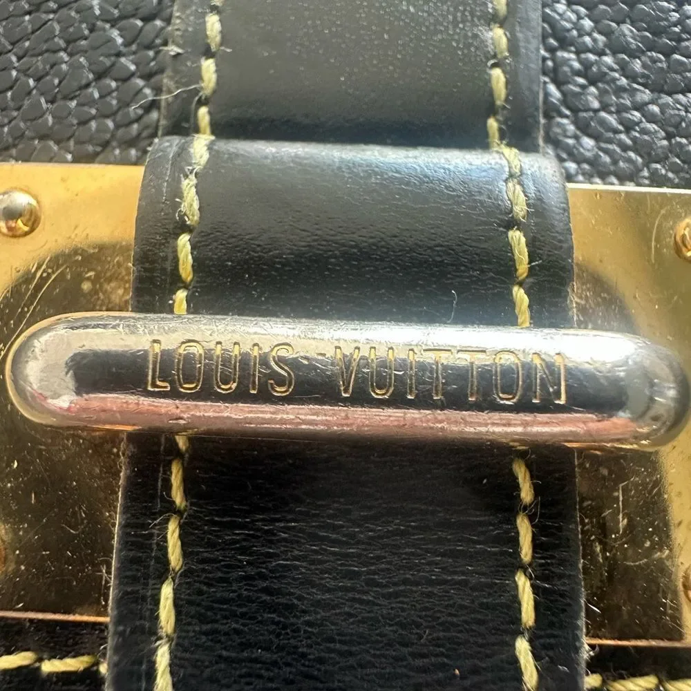 Louis Vuitton Suhali Le Favori Black Leather Wallet